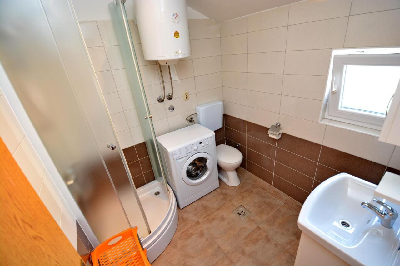 Studio Apartment Martin Zadar Bagian luar foto