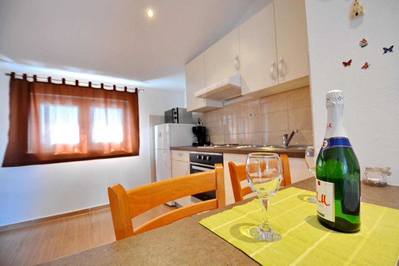 Studio Apartment Martin Zadar Bagian luar foto