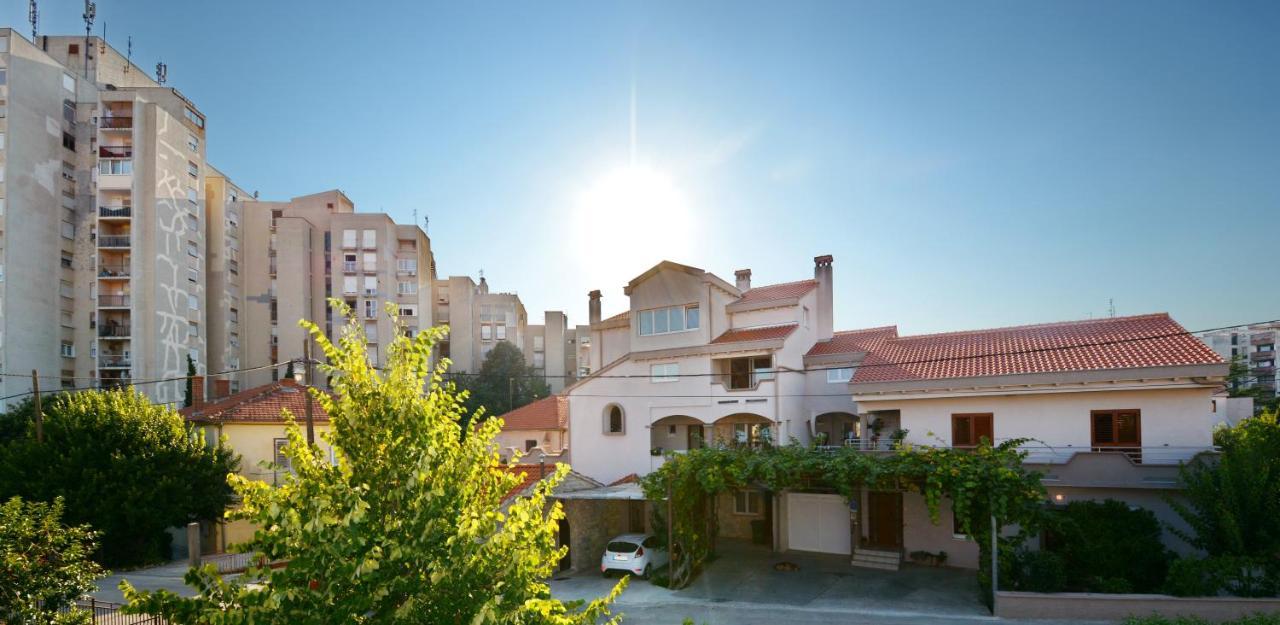 Studio Apartment Martin Zadar Bagian luar foto