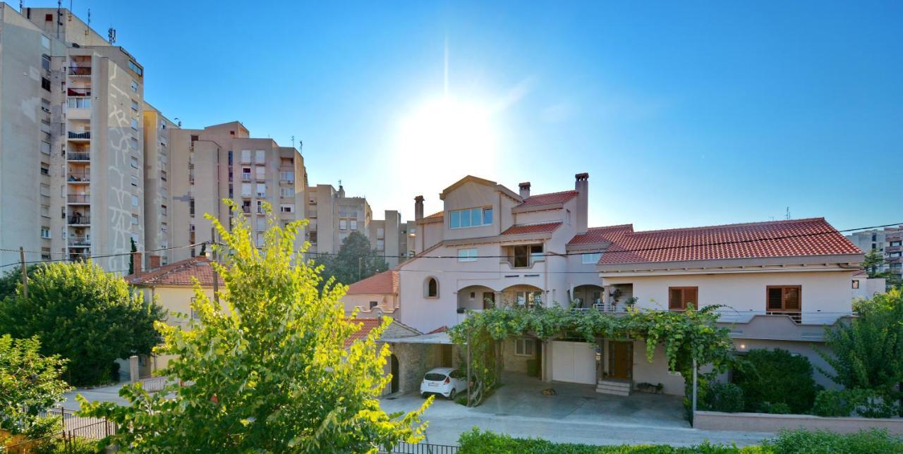 Studio Apartment Martin Zadar Bagian luar foto