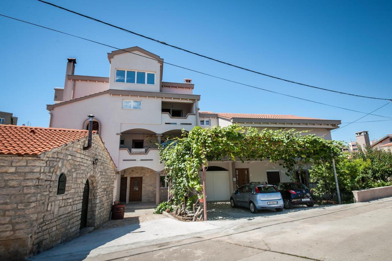 Studio Apartment Martin Zadar Bagian luar foto